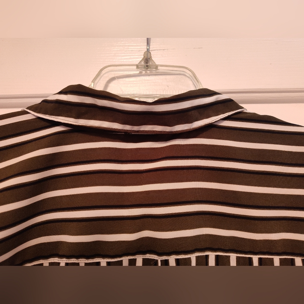 Green and White Striped Button-Up Blouse by Lee - Picture 8 of 13